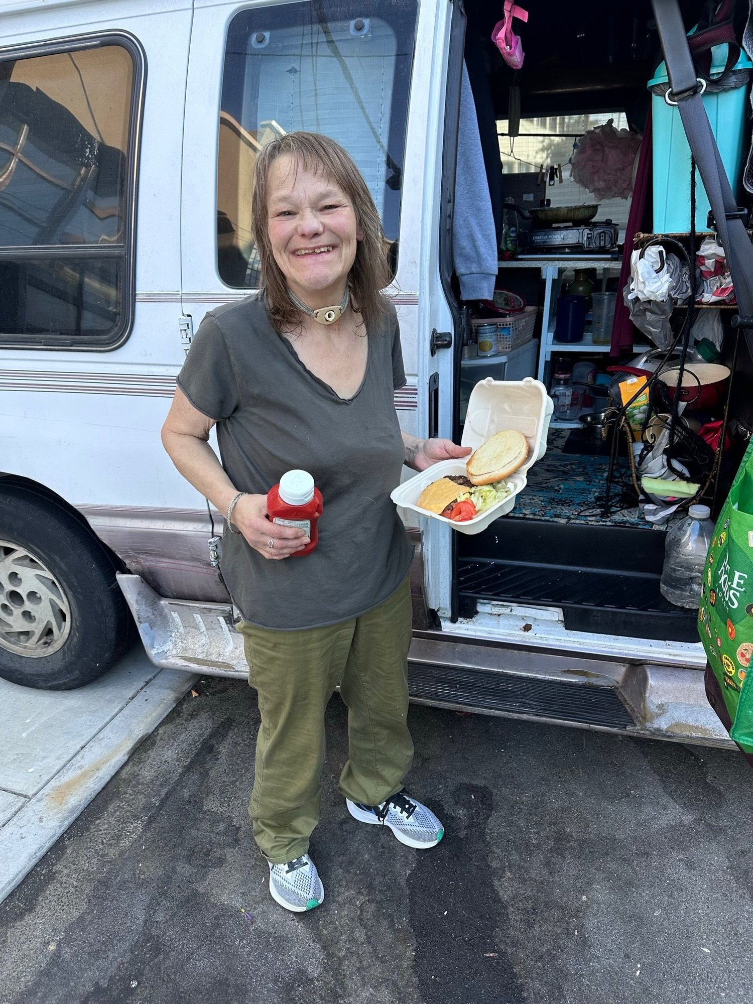 Brought the joy of a Fall Barbeque to homeless in San Francisco — photo 7