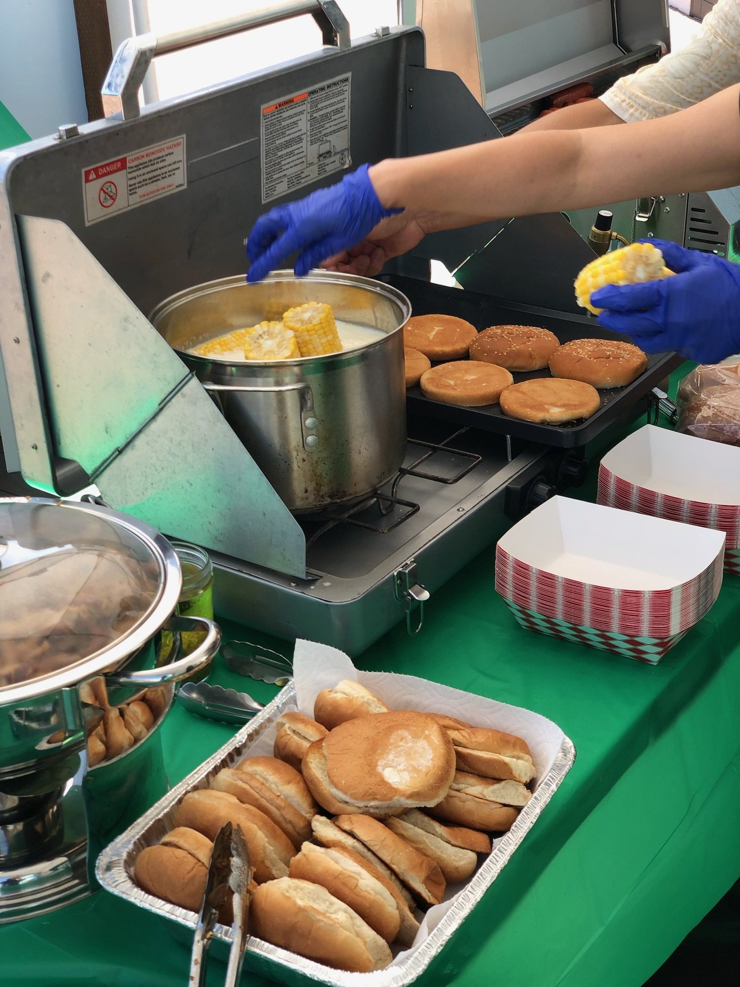Brought the joy of a Fall Barbeque to homeless in San Francisco — photo 9